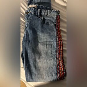 Free People Women’s Skinny Jeans With Red Embroidered Trim Down Sides Size 28
